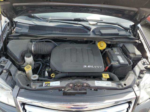 Photo 12 from auction – 2015 CHRYSLER TOWN & COU with VIN 2C4RC1BGXFR646353