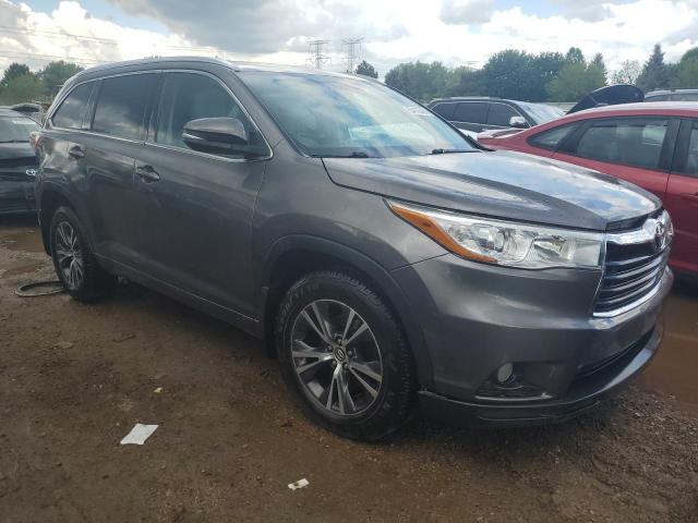 Zdjęcie 4 z aukcji – 2016 TOYOTA HIGHLANDER z VIN 5TDJKRFH5GS297404