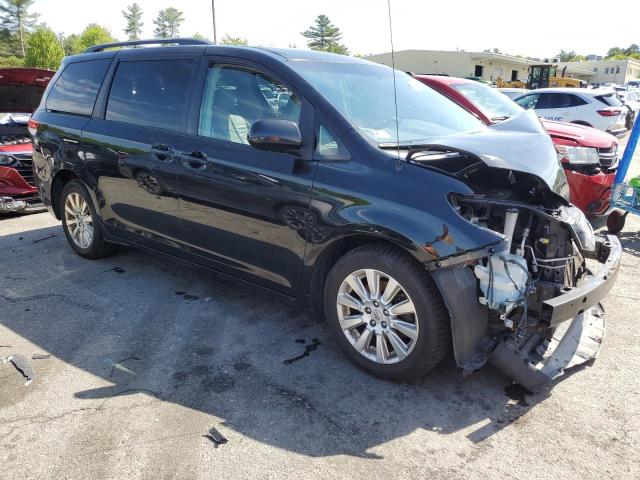 Photo 4 from auction – 2011 TOYOTA SIENNA XLE with VIN 5TDDK3DC8BS001642