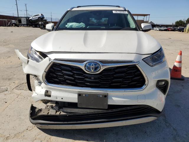 Photo 5 from auction – 2021 TOYOTA HIGHLANDER with VIN 5TDEBRCH2MS034417