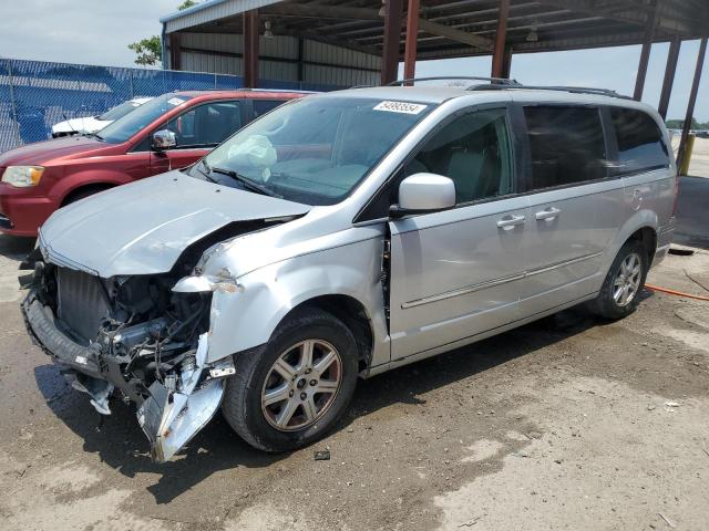 CHRYSLER TOWN & COU 2010 with VIN 2A4RR8D16AR320620 - Photo from auction