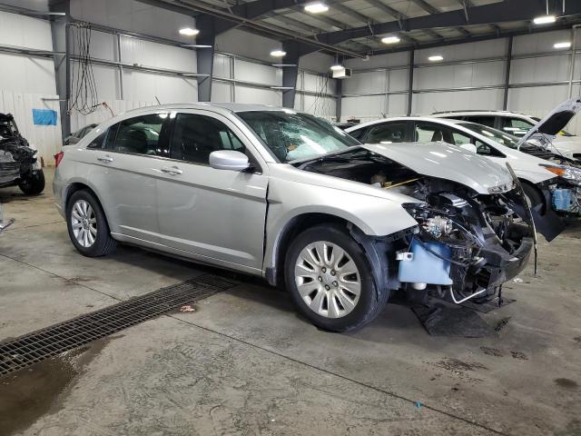 Photo 4 from auction – 2011 CHRYSLER 200 LX with VIN 1C3BC4FB9BN585591