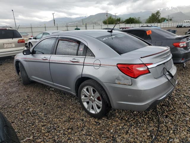 Photo 2 from auction – 2013 CHRYSLER 200 TOURIN with VIN 1C3CCBBB0DN695530