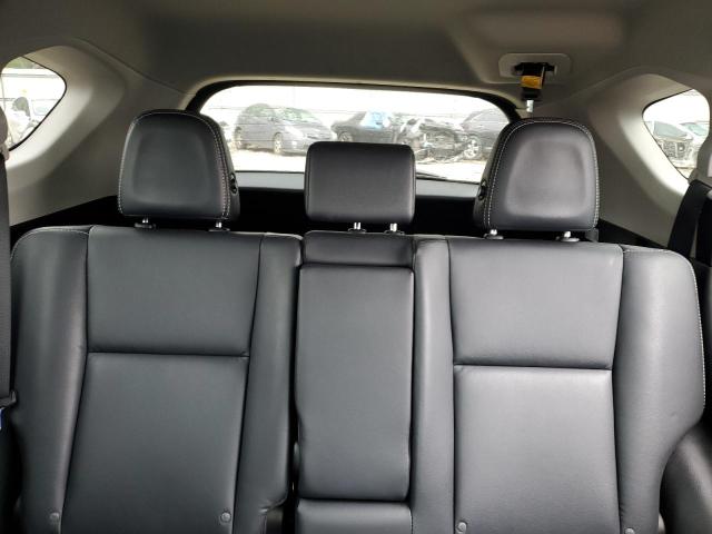 Photo 10 from auction – 2017 TOYOTA RAV4 LIMIT with VIN 2T3DFREV3HW645628
