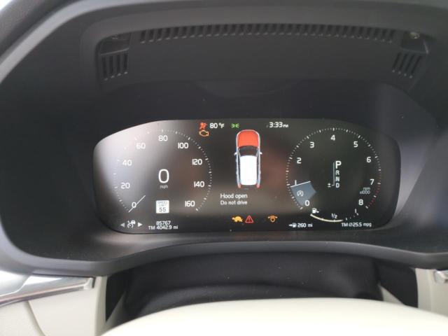 Photo 9 from auction – 2018 VOLVO XC60 T5 with VIN LYV102RK2JB077946