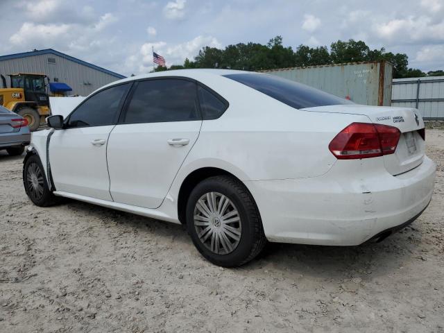 Photo 2 from auction – 2015 VOLKSWAGEN PASSAT S with VIN 1VWAT7A32FC095372