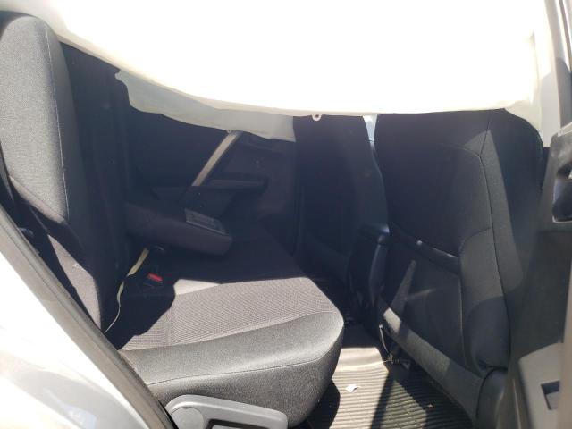 Photo 11 from auction – 2016 TOYOTA RAV4 LE with VIN 2T3BFREV2GW435804