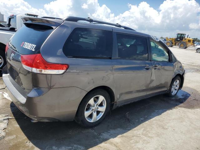 Photo 3 from auction – 2013 TOYOTA SIENNA LE with VIN 5TDKK3DC5DS383509