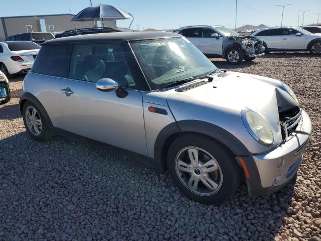 Photo 4 from auction – 2006 MINI COOPER with VIN WMWRC33586TK64126