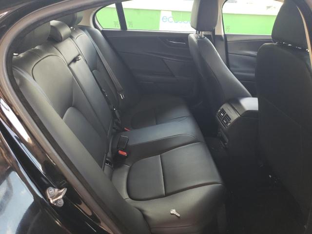 Photo 10 from auction – 2018 JAGUAR XE with VIN SAJAR4FX7JCP30284