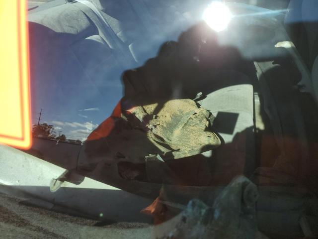 Photo 10 from auction – 2003 TOYOTA CAMRY LE with VIN JTDBE32K330178368