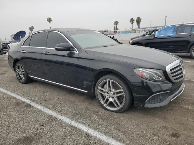 Photo 4 from auction – 2017 MERCEDES-BENZ E 300 with VIN WDDZF4JB6HA159274