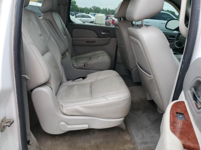 Photo 11 from auction – 2011 CHEVROLET SUBURBAN K with VIN 1GNSKJE3XBR392454