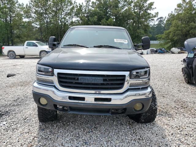 Photo 5 from auction – 2004 GMC NEW SIERRA with VIN 2GTEC19T241195383