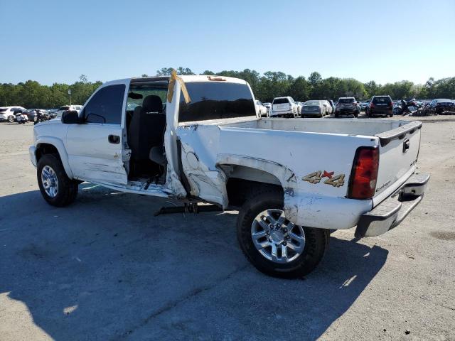 Photo 2 from auction – 2004 CHEVROLET SILVERADO with VIN 1GCGK29U74Z121488