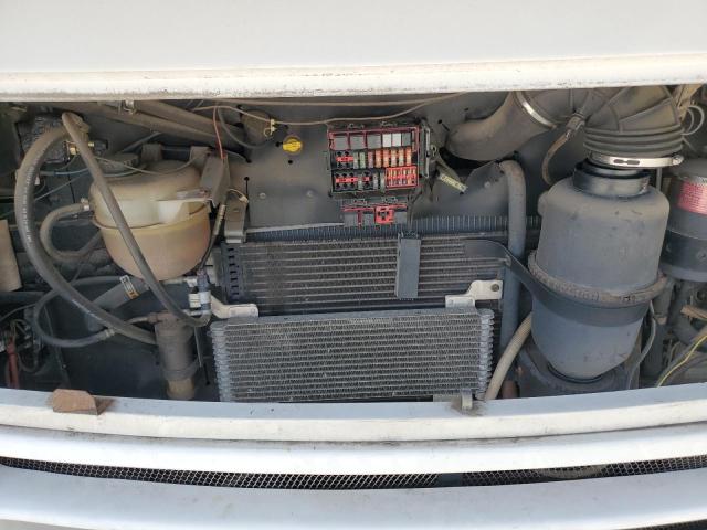 Photo 7 from auction – 1998 FORD MOTORHOME with VIN 3FCLF53S0XJA00921
