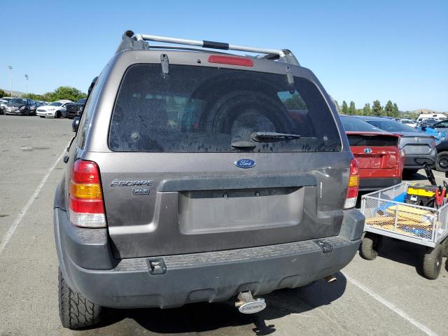 Photo 6 from auction – 2002 FORD ESCAPE XLT with VIN 1FMCU04122KD65674