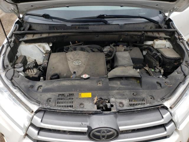 Photo 12 from auction – 2017 TOYOTA HIGHLANDER with VIN 5TDBZRFH8HS482936