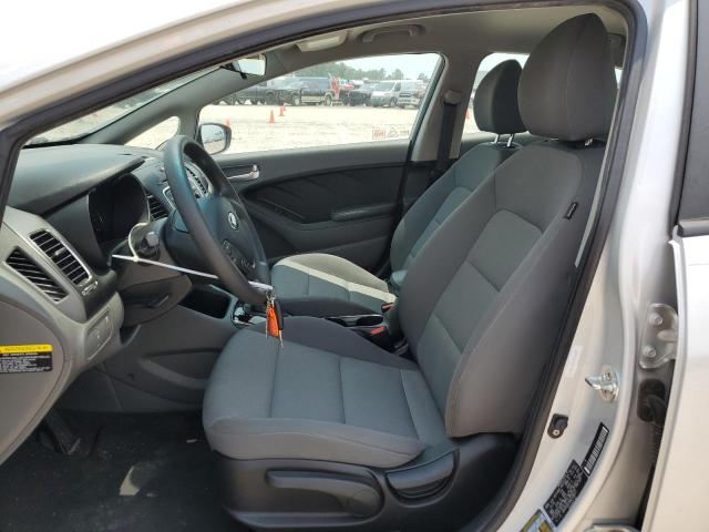 Photo 7 from auction – 2017 KIA FORTE LX with VIN 3KPFK4A70HE108077