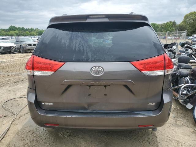 Photo 6 from auction – 2014 TOYOTA SIENNA XLE with VIN 5TDYK3DC8ES417535