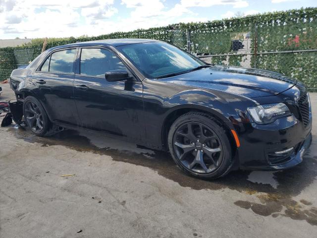 Photo 4 from auction – 2020 CHRYSLER 300 S with VIN 2C3CCABT9LH180844