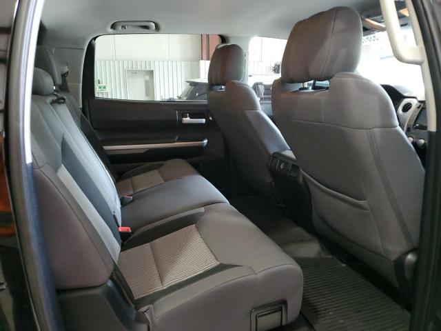 Photo 10 from auction – 2015 TOYOTA TUNDRA CRE with VIN 5TFEY5F1XFX190899