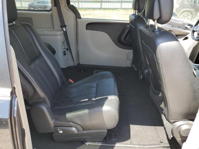 Photo 11 from auction – 2016 CHRYSLER TOWN & COU with VIN 2C4RC1BG6GR289657