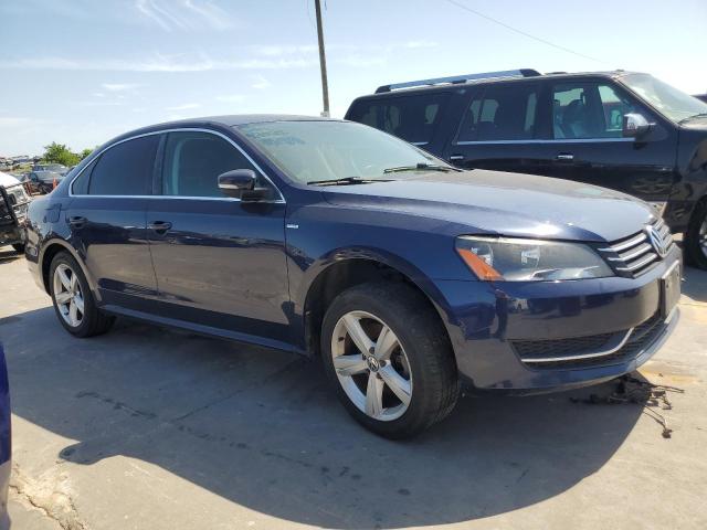 Photo 4 from auction – 2014 VOLKSWAGEN PASSAT S with VIN 1VWAT7A37EC044190