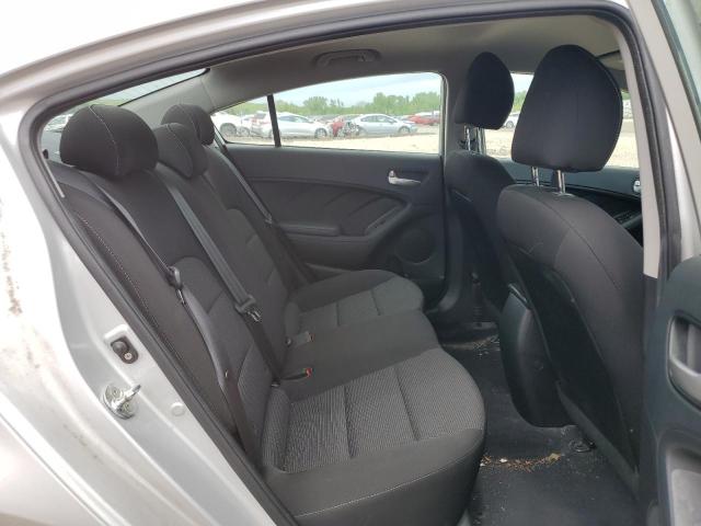 Photo 10 from auction – 2018 KIA FORTE LX with VIN 3KPFK4A75JE235641
