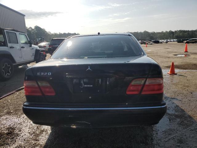 Photo 6 from auction – 2001 MERCEDES-BENZ E 320 with VIN WDBJF65J01B219908