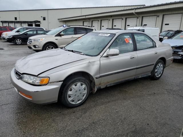 HONDA ACCORD LX 1996 with VIN 1HGCD5633TA213959 - Photo from auction