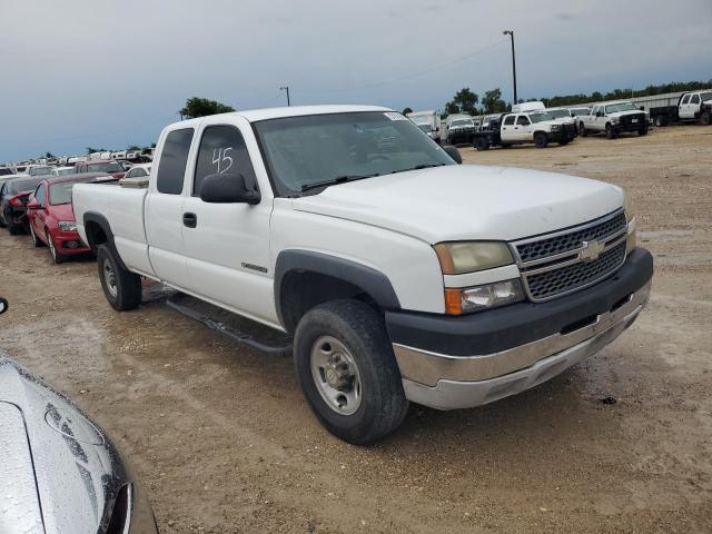 Photo 4 from auction – 2005 CHEVROLET SILVERADO with VIN 1GCHC29U15E290335