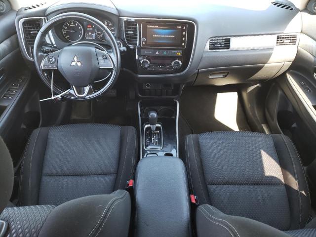 Photo 8 from auction – 2017 MITSUBISHI OUTLANDER with VIN JA4AZ3A34HZ033878