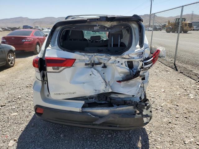 Photo 6 from auction – 2018 TOYOTA HIGHLANDER with VIN 5TDZARFH3JS034552