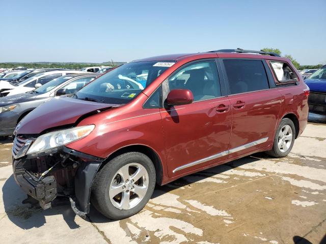 TOYOTA SIENNA LE 2017 with VIN 5TDKZ3DC4HS857791 - Photo from auction