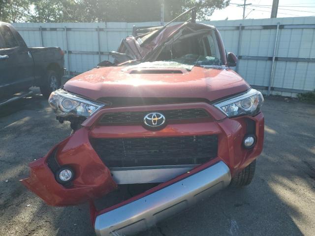 Photo 5 from auction – 2018 TOYOTA 4RUNNER SR with VIN JTEBU5JR4J5506888