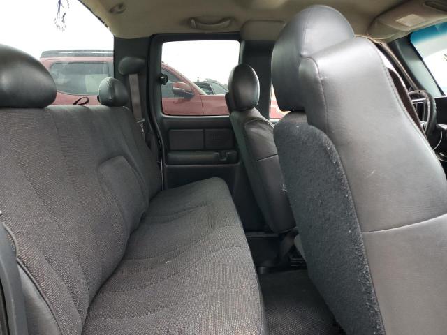 Photo 10 from auction – 2002 CHEVROLET SILVERADO with VIN 2GCEC19WX21179181