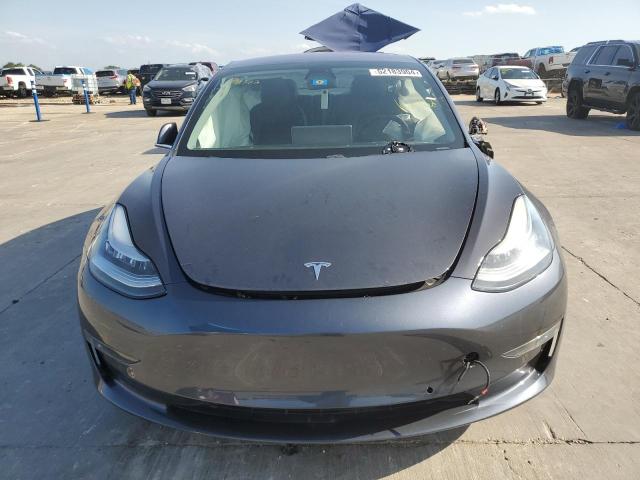 Photo 5 from auction – 2018 TESLA MODEL 3 with VIN 5YJ3E1EB2JF114437