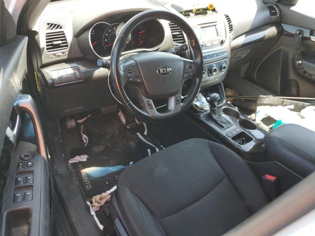 Photo 8 from auction – 2014 KIA SORENTO LX with VIN 5XYKTCA60EG538008