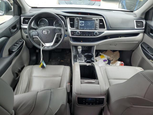 Photo 8 from auction – 2018 TOYOTA HIGHLANDER with VIN 5TDJGRFH9JS038729