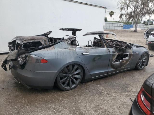Photo 3 from auction – 2014 TESLA MODEL S with VIN 5YJSA1S18EFP32032