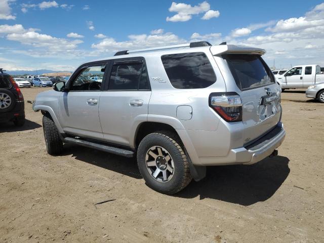 Photo 2 from auction – 2018 TOYOTA 4RUNNER SR with VIN JTEBU5JR4J5515364