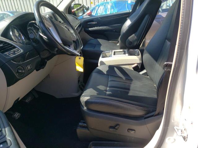 Photo 7 from auction – 2016 CHRYSLER TOWN & COU with VIN 2C4RC1BG5GR294252