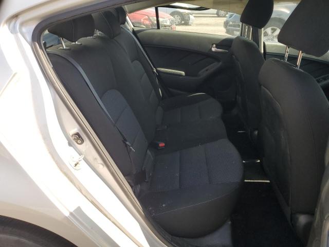 Photo 10 from auction – 2017 KIA FORTE LX with VIN 3KPFK4A77HE118704