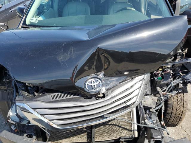 Photo 12 from auction – 2011 TOYOTA SIENNA XLE with VIN 5TDDK3DC8BS001642