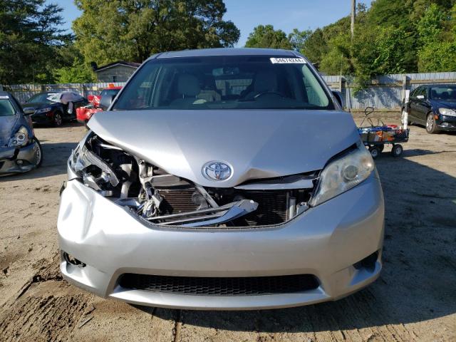 Photo 5 from auction – 2015 TOYOTA SIENNA LE with VIN 5TDKK3DC6FS614677