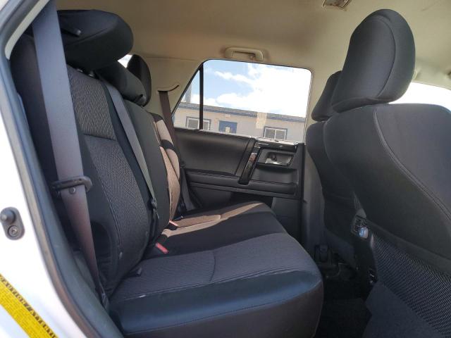 Photo 11 from auction – 2018 TOYOTA 4RUNNER SR with VIN JTEBU5JRXJ5483892