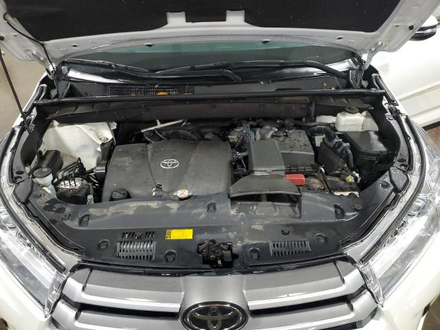 Photo 12 from auction – 2019 TOYOTA HIGHLANDER with VIN 5TDJZRFH3KS947206