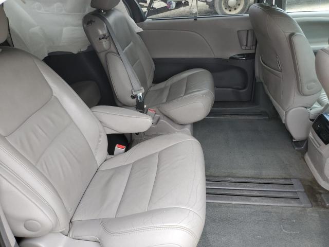 Photo 11 from auction – 2016 TOYOTA SIENNA XLE with VIN 5TDYK3DC5GS720369