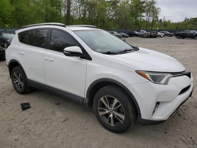 Photo 4 from auction – 2017 TOYOTA RAV4 XLE with VIN 2T3RFREVXHW561702